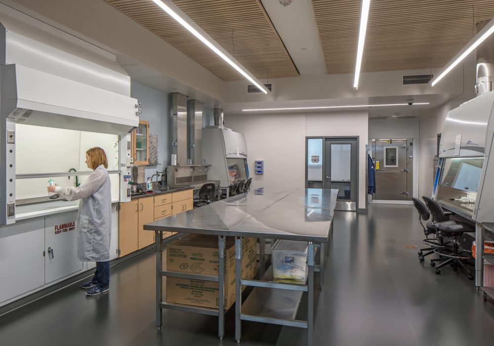 University of Nebraska Lincoln Veterinary Diagnostic Center's lab room