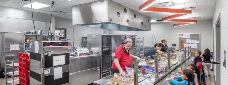 Interior image of Omaha Public Schools' Forest Station Elementary cafeteria